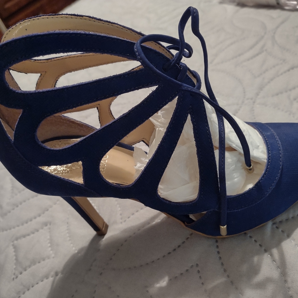 Heel  coastal blue